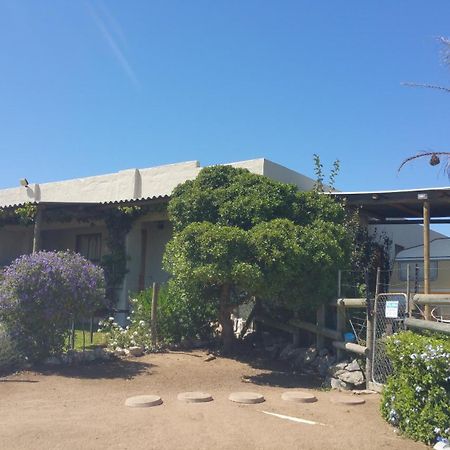 לאנגבאן The Stables Accommodation מראה חיצוני תמונה