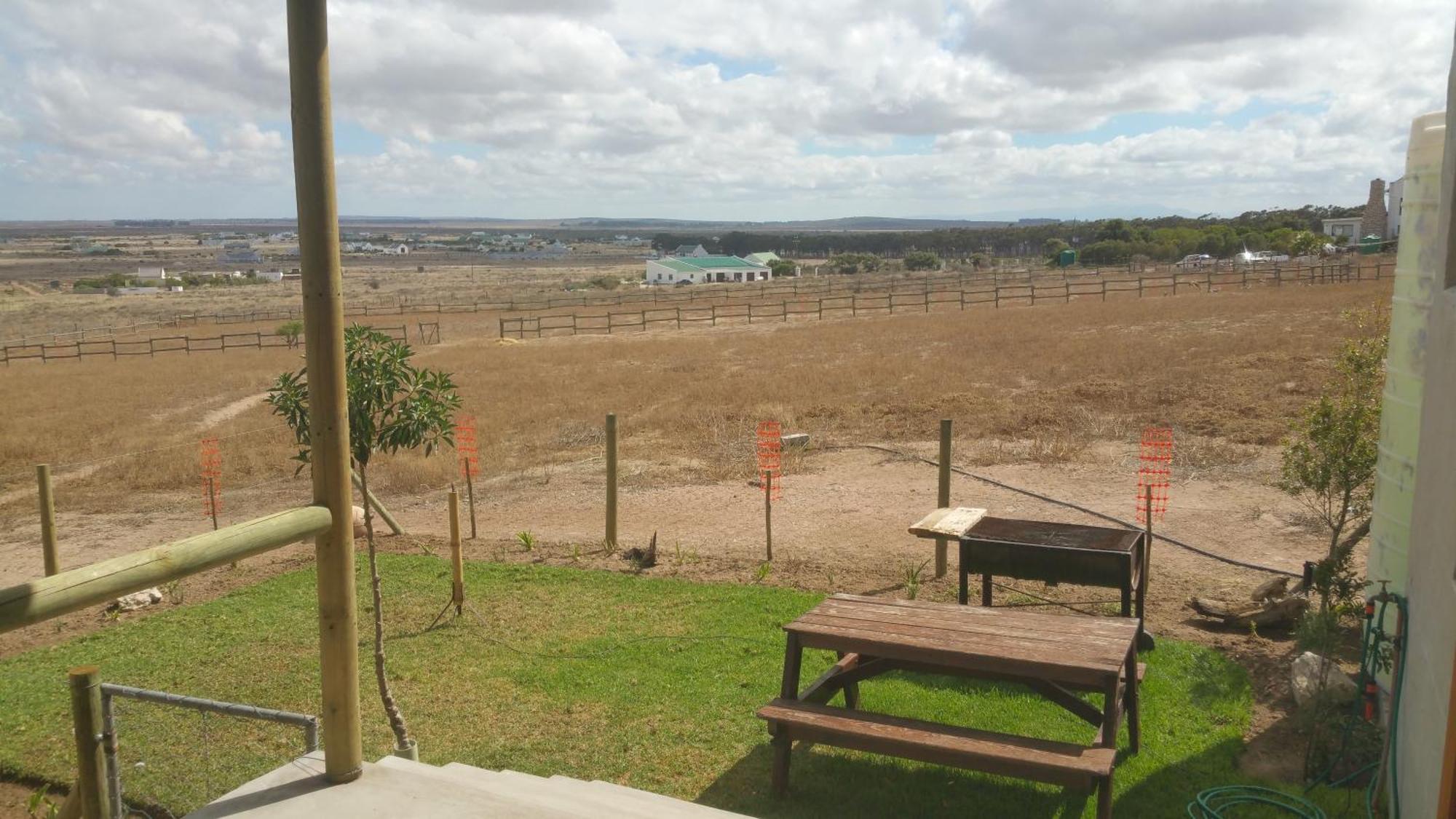 לאנגבאן The Stables Accommodation מראה חיצוני תמונה